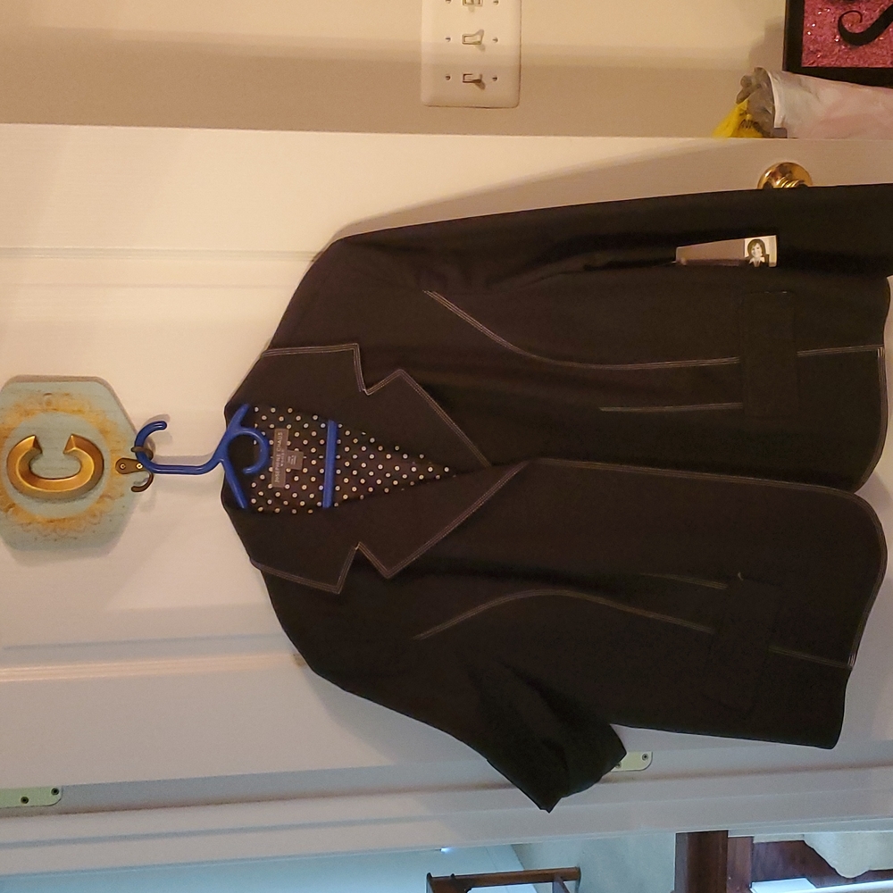 Suit Jacket - Picture 2 of 4